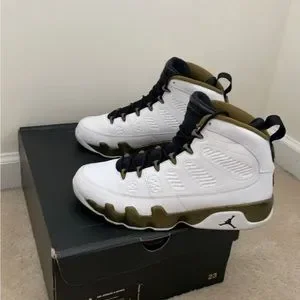 OG Jordan 9\'s  size 9.5 only worn twice Jordan | Shoes | Mens Retro Jordan 9 Size 95 Shoes Only Worn  main image 2